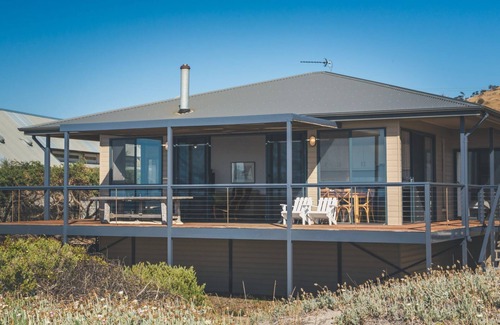 Normanville House | Family-Friendly Retreat at 20 Lady Bay Road Normanville