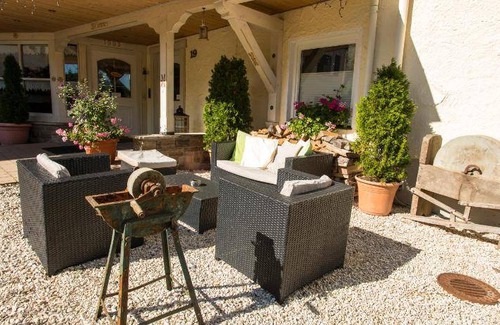 Mittelberg Bed & Breakfast | Cozy Bed and Breakfast for 3 with Family-Friendly Amenities