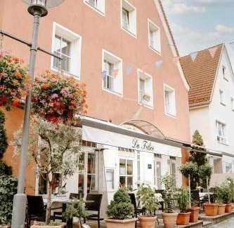 Bopfingen Hotel | Cozy Hotel Retreat with Restaurant & Kitchen for 2 Guests