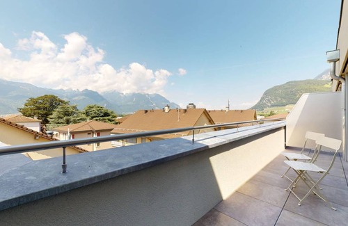 Aigle Apartment | Cozy Studio Flat with Mountain View & Spa Amenities