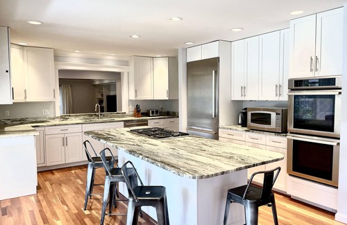 West of Town House | Serene Getaway at Meadow View Drive in Nantucket