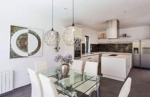Sitges Town Center Villa | Villa Mar del Este: Zen Retreat with Pool & Ocean Views