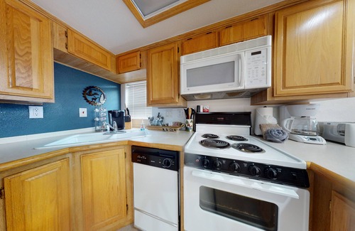 Breckenridge Ski Chalet | Ideal Ski Retreat with Heated Pool & Hot Tubs Near Breck