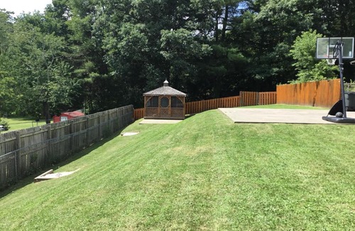 Lanark House | Relaxing Retreat near Summit & Winter Adventure Awaits