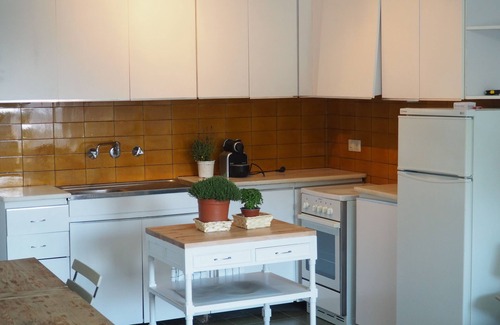 Caldes d'Estrac Ski Chalet | Coastal Retreat Just 20 Minutes from Barcelona's Heart