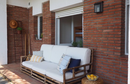 Caldes d'Estrac Ski Chalet | Coastal Retreat Just 20 Minutes from Barcelona's Heart