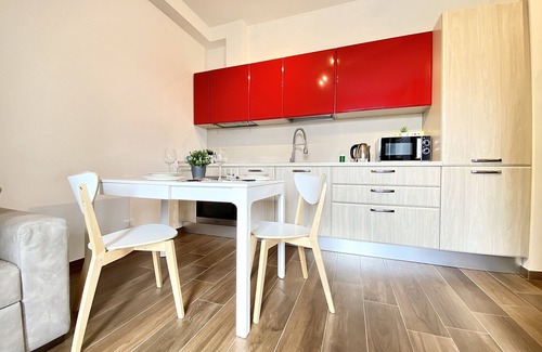 Comasina Apartment | Elegant Apartment Near DUOMO with Top-Rated Amenities