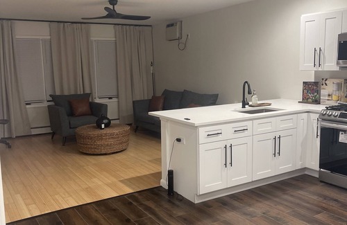 Passaic House | Convenient Getaway: 20 Minutes from NYC with Family Amenities