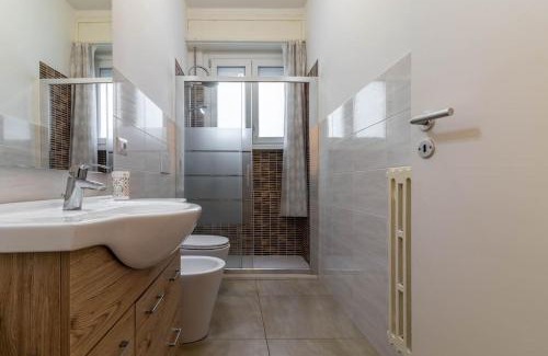 Rondo - Torretta Apartment | Convenient Milano Smart Apartment Just 20 Minutes from Duomo