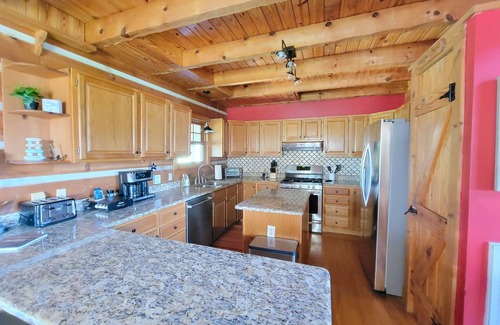 Dandridge Cabin | Unwind at Lake View Retreat with Spa and Breakfast Included