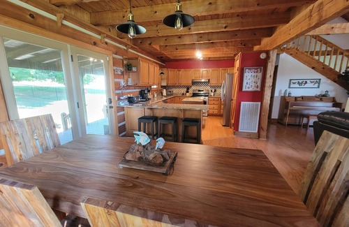 Dandridge Cabin | Unwind at Lake View Retreat with Spa and Breakfast Included