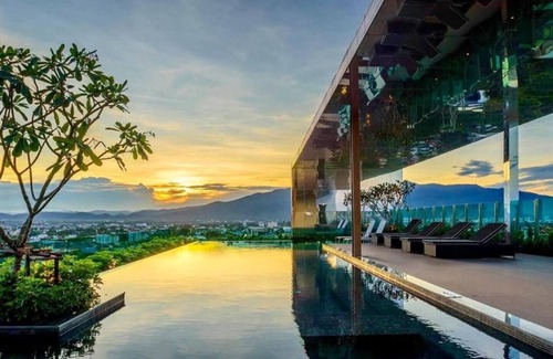 Chang Khlan Apartment | Modern Condo with Pool, Spa & Child-Friendly Amenities