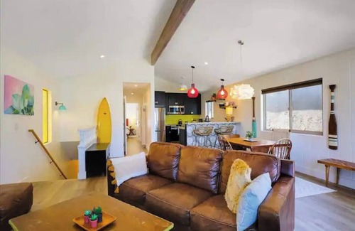 Port Hueneme House | Ideal Spot for Beach Lovers with Pet-Friendly Amenities