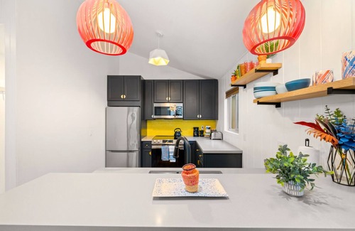 Port Hueneme House | Ideal Spot for Beach Lovers with Pet-Friendly Amenities
