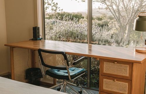 Pelican Lagoon House | Experience a Tranquil Escape at The Summit House Retreat