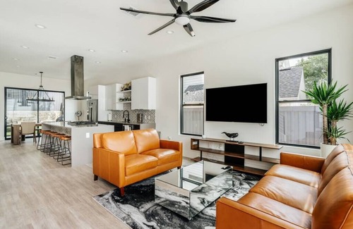 Blackshear-Prospect Hill House | Guest Rated 10/10: Cozy 4B with EV Charger & Gym Access