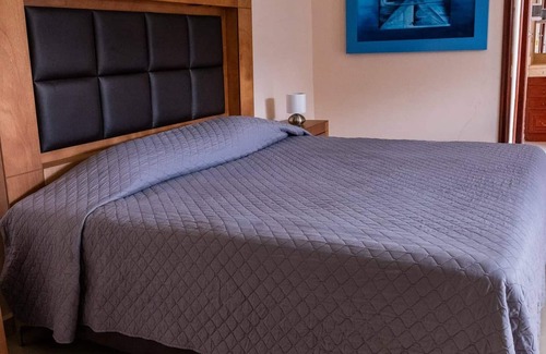 Torreon House | Cozy Suite for 4 with Pool, Breakfast & Kitchen Access