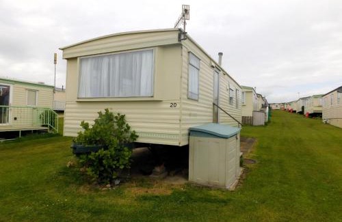 East Runton House | Discover 20 The Gap: Your Ideal Budget-Friendly Getaway