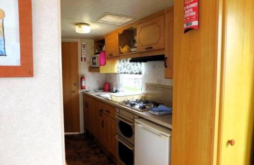 East Runton House | Discover 20 The Gap: Your Ideal Budget-Friendly Getaway