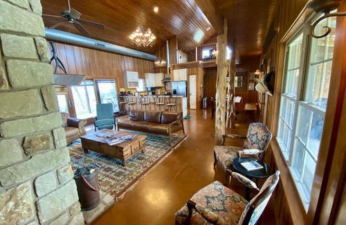 Blanco House | 200 Acre ranch with excellent accommodations.