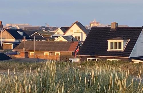 Thyboron House | Just 200m to the Ocean with Free Pool Access & Great Reviews