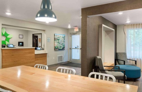 Matthews Hotel | Elegant 5-Star Hotel for 127 Guests with Unique Amenities