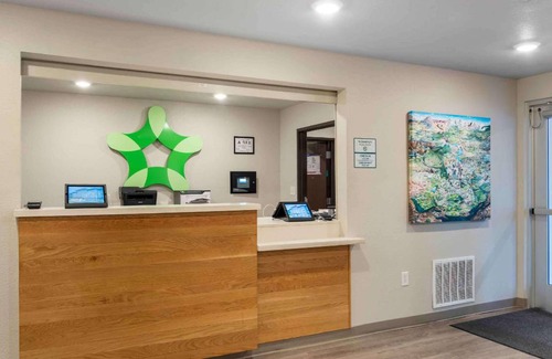 Matthews Hotel | Elegant 5-Star Hotel for 127 Guests with Unique Amenities