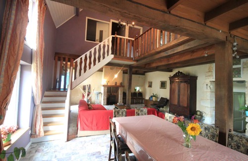 Queyssac House | Spacious 5-Bedroom House with Pool and Spa for 12 Guests