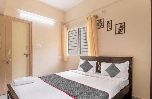 Bengaluru Apartment | Eco-Friendly Serviced Apartment for 2 Guests Nearby