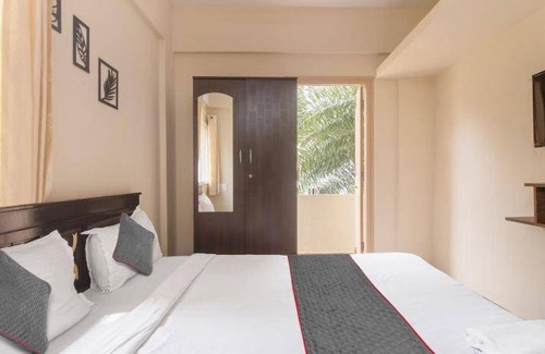 Bengaluru Apartment | Eco-Friendly Serviced Apartment for 2 Guests Nearby