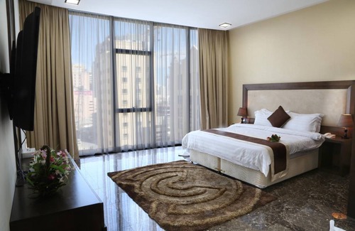 Juffair Apartment | Spacious 2-Bedroom Apartment with Pool and Spa Amenities