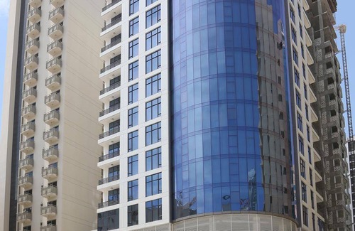 Juffair Apartment | Spacious 2-Bedroom Apartment with Pool and Spa Amenities