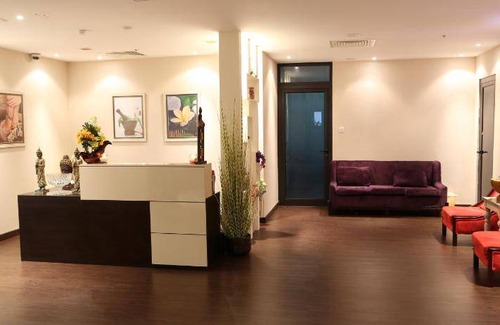 Juffair Apartment | Spacious 2-Bedroom Apartment with Pool and Spa Amenities
