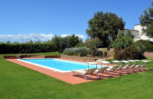 Vinci Villa | Spacious 4-Bedroom Villa for 10 with Pool & Pet-Friendly