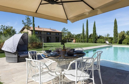 San Gimignano Villa | Spacious 3-Bedroom Villa with Private Pool for 8 Guests