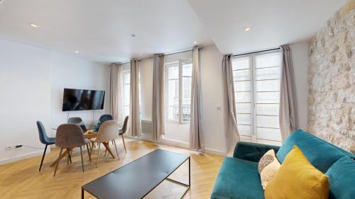 Arts-et-Metiers Apartment | Stylish 200 Suite DDJ - Pet-Friendly Apartment in Paris