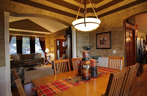 Fairwood House | Unforgettable Getaway: Fully Furnished House with Spa