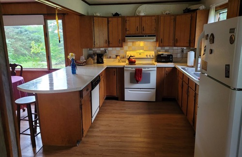 Keene House | Inviting Home of the High Peaks in Keene, NY with Pool