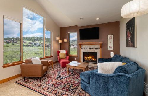 Tabernash House | Discover 2002 Lupine Lane: Family & Pet-Friendly Retreat