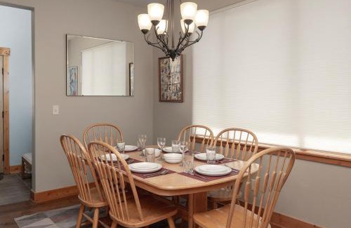 Tabernash House | Discover 2002 Lupine Lane: Family & Pet-Friendly Retreat