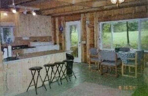 Ellsworth Cottage | Tranquil Lakefront Cottage with Scenic Views & Pet-Friendly