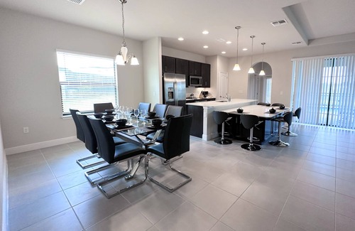 Haines City House | Spacious 6-Bedroom Pool Home in Desirable Resort Community