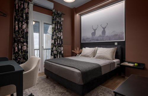 Thissio Apartment | Prime Location Near Metro & Acropolis Hill, 10/10 Rating