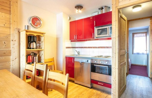 Doucy-Combelouviere Apartment | 200m from resort center, balcony, parking, tv, ski locker, 55m², Valmorel