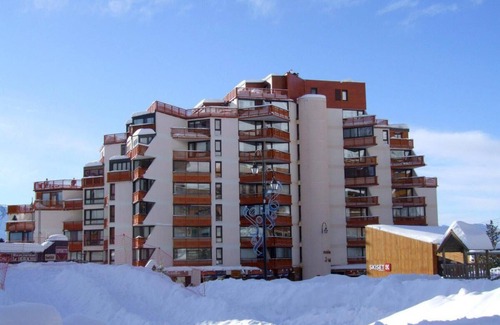 Val-Thorens Apartment | Convenient Stay Near Resort Center in Val Thorens