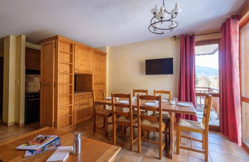 Lanslevillard Apartment | Relaxing Retreat 200m from Resort Center with Pool & Spa