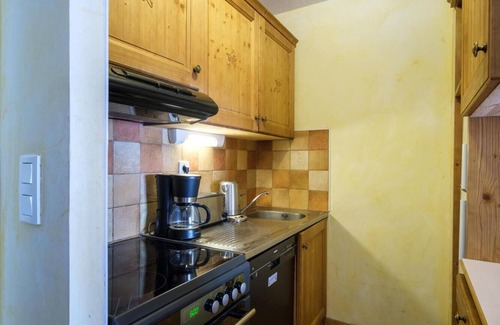 Lanslevillard Apartment | Relaxing Retreat 200m from Resort Center with Pool & Spa