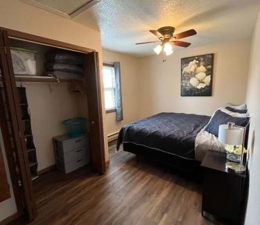 Tomah Apartment | Cozy Retreat on Veterans Street: Perfect for Families