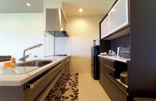 Maeda Apartment | Spacious 3-Bedroom Ocean View Retreat in Kunigami-gun