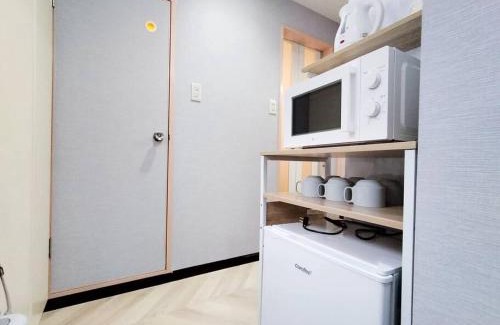 Hyakunincho Apartment | Convenient 2-Bedroom Retreat Near Shinjuku with Hot Tub
